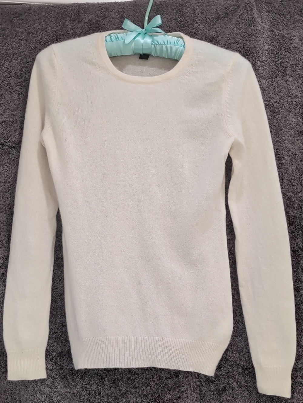 Charter Club Cream Crewneck Cashmere Sweater